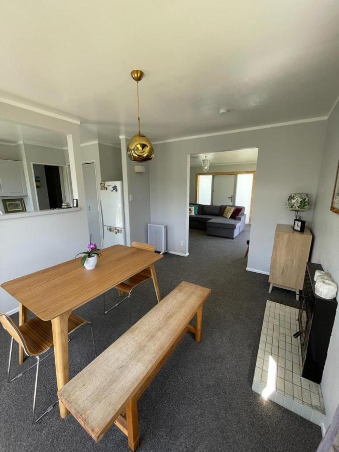 Green Door - One Bedroom Apartment Whakatane Bagian luar foto